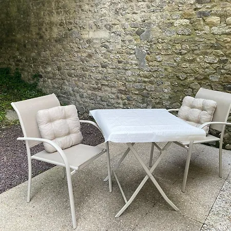 Holiday home Halte Entre Terre Et A *