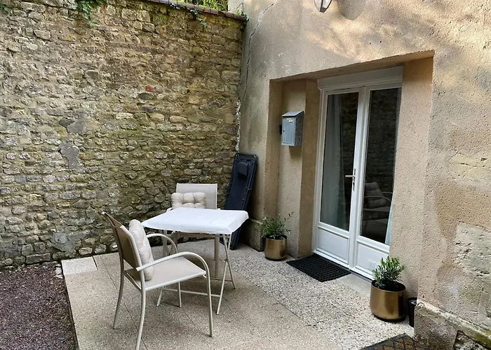 Halte Entre Terre Et A Bayeux