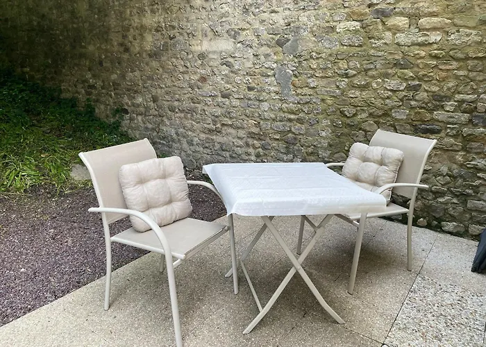 Holiday home Halte Entre Terre Et A *